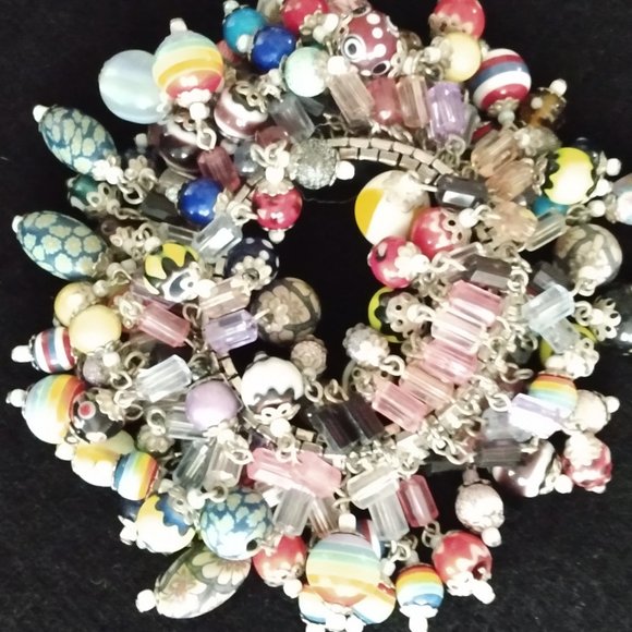 Incredible stretch bracelet!  Source unknown. Spectacular number of beads! - Picture 2 of 8